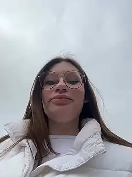 justmila online show from February 23, 2025, 1:53 pm