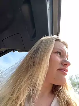 justmila online show from March 25, 2026, 10:25 am