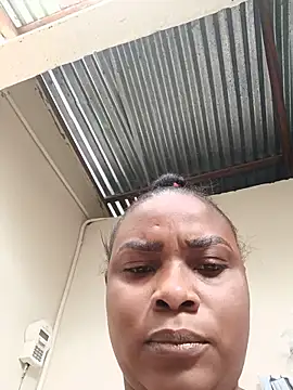 NicolVilla online show from May 27, 2026, 1:51 pm