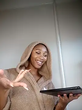 Snapshot of Shria107 chatting on November 26, 2025, 12:05 pm Shria107 online show from November 26, 2025, 12:05 pm