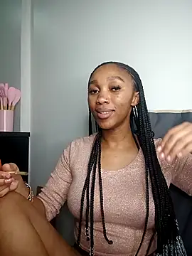 Shria107 online show from April 19, 2026, 6:43 pm