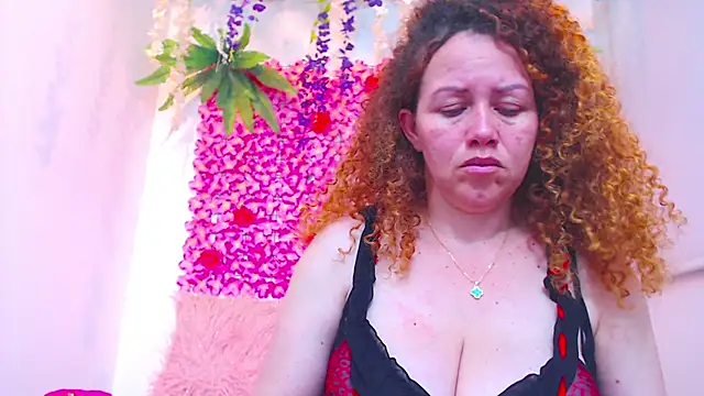 Snapshot of BLONDE_SEXYHOT chatting on November 25, 2025, 1:50 am BLONDE SEXYHOT online show from November 25, 2025, 1:50 am