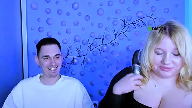 juli kisss online show from March 25, 2026, 2:23 am