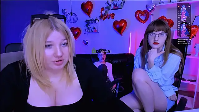 juli kisss online show from March 11, 2026, 3:22 am