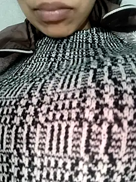 Snapshot of catreena chatting on December 21, 2025, 7:59 pm catreena online show from December 21, 2025, 7:59 pm