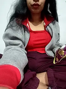 Snapshot of catreena chatting on January 31, 2026, 7:56 pm catreena online show from January 31, 2026, 7:56 pm