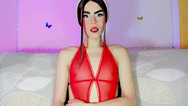 TatiGil online show from May 14, 2026, 7:44 pm
