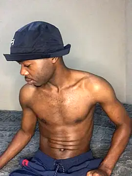 Snapshot of kinglorad chatting on November 9, 2025, 7:29 pm kinglorad online show from November 9, 2025, 7:29 pm