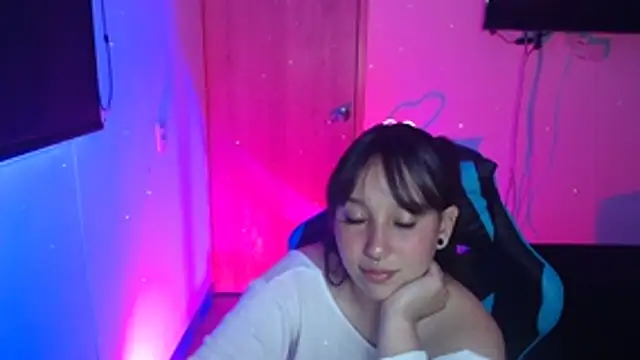 Skarlet Adams28 online show from March 30, 2026, 10:00 pm