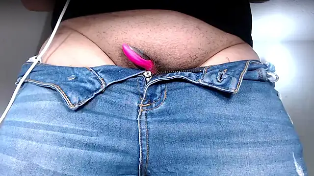 EmmyHorny  online show from April 19, 2026, 3:07 am