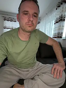 w12er online show from February 1, 2026, 7:17 am