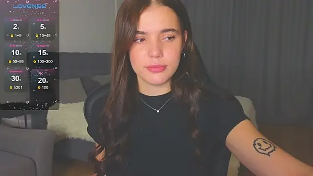 adrianawow1 online show from September 9, 2025, 9:13 pm