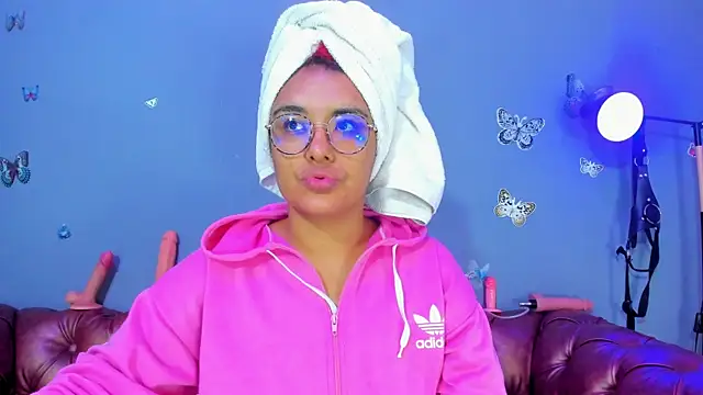 Kaira mosse online show from April 19, 2026, 11:44 am