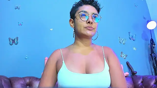 Kaira mosse online show from October 7, 2025, 11:22 am