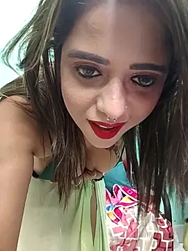 Somee77 online show from November 13, 2025, 8:13 pm