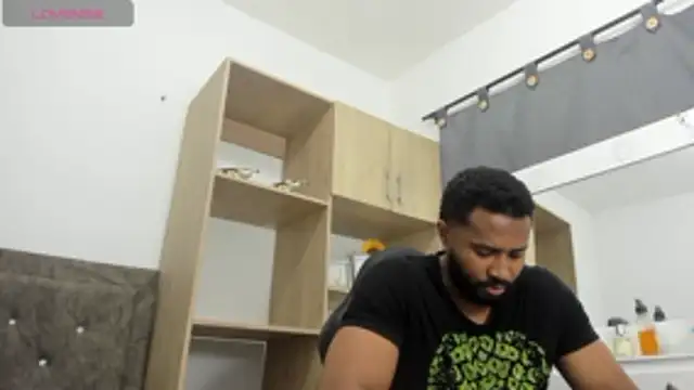 Snapshot of karsonmorris chatting on November 21, 2025, 9:14 pm karsonmorris online show from November 21, 2025, 9:14 pm