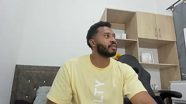 Snapshot of karsonmorris chatting on September 19, 2025, 3:05 pm karsonmorris online show from September 19, 2025, 3:05 pm