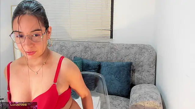 Snapshot of lily_riod chatting on December 28, 2024, 3:37 am lily riod online show from December 28, 2024, 3:37 am