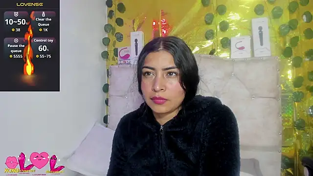Snapshot of cristalconnorr chatting on May 11, 2026, 3:07 pm cristalconnorr online show from May 11, 2026, 3:07 pm