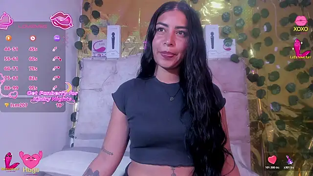 Snapshot of cristalconnorr chatting on March 27, 2026, 7:48 pm cristalconnorr online show from March 27, 2026, 7:48 pm