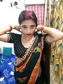 Snapshot of Dirty_couple_11 chatting on February 28, 2025, 9:25 am Dirty couple 11 online show from February 28, 2025, 9:25 am