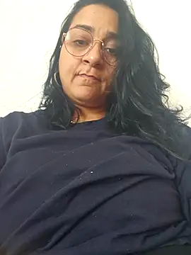Snapshot of paulinaDiaz1 chatting on May 6, 2026, 1:26 pm paulinaDiaz1 online show from May 6, 2026, 1:26 pm