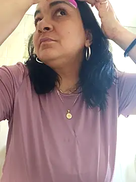 paulinaDiaz1 online show from February 20, 2026, 2:08 pm