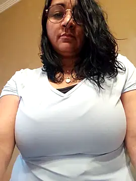 Snapshot of paulinaDiaz1 chatting on May 2, 2026, 4:56 pm paulinaDiaz1 online show from May 2, 2026, 4:56 pm