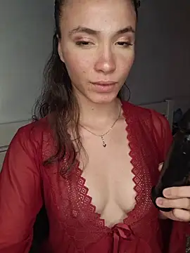 Snapshot of HelenHoltz chatting on November 28, 2025, 1:06 am HelenHoltz online show from November 28, 2025, 1:06 am