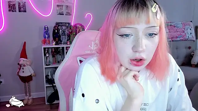 Snapshot of SweetieMollyy chatting on November 13, 2025, 9:24 am SweetieMollyy online show from November 13, 2025, 9:24 am