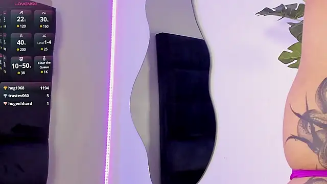 Snapshot of kenayfox chatting on March 14, 2025, 10:50 am kenayfox online show from March 14, 2025, 10:50 am