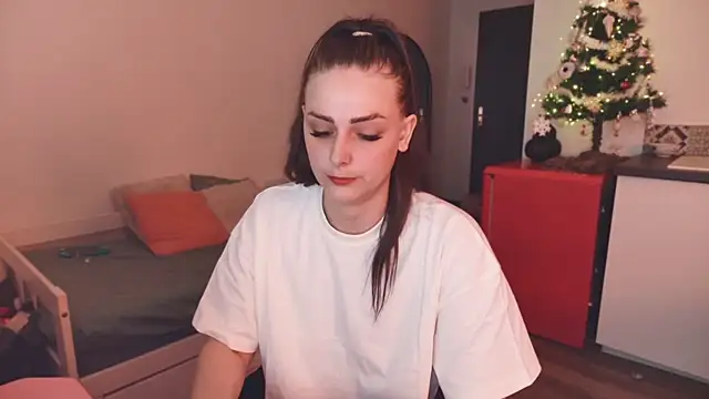 ce leste   online show from December 20, 2025, 4:10 pm