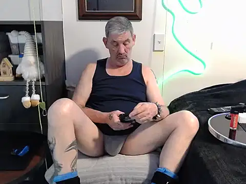 ChunkyMonkey007 online show from December 5, 2025, 5:39 am