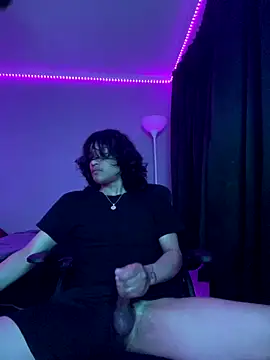 Snapshot of plutomf chatting on October 21, 2025, 6:13 am plutomf online show from October 21, 2025, 6:13 am