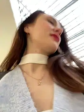 Snapshot of Dina_Tease chatting on February 18, 2025, 9:10 am Dina Tease online show from February 18, 2025, 9:10 am