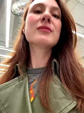 Snapshot of Dina_Tease chatting on September 19, 2025, 12:42 pm Dina Tease online show from September 19, 2025, 12:42 pm