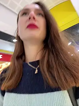 Snapshot of Dina_Tease chatting on January 7, 2025, 9:18 am Dina Tease online show from January 7, 2025, 9:18 am