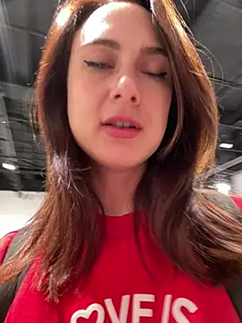 Snapshot of Dina_Tease chatting on March 21, 2025, 12:39 pm Dina Tease online show from March 21, 2025, 12:39 pm