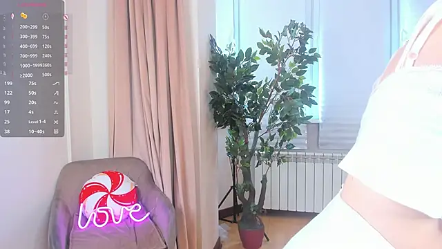 OdetteHarwick online show from April 12, 2026, 9:12 am