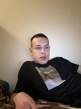 pretty roman online show from April 19, 2026, 6:43 pm