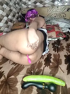 pihu32824 online show from October 17, 2025, 8:32 pm