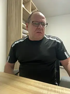 coupleLatinaLovers online show from February 23, 2026, 6:14 am