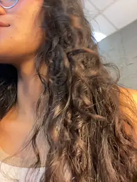 KaitlynLoveCam online show from December 1, 2025, 8:10 pm