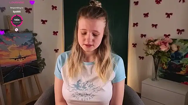 MaydaFoulk online show from February 6, 2026, 1:12 am