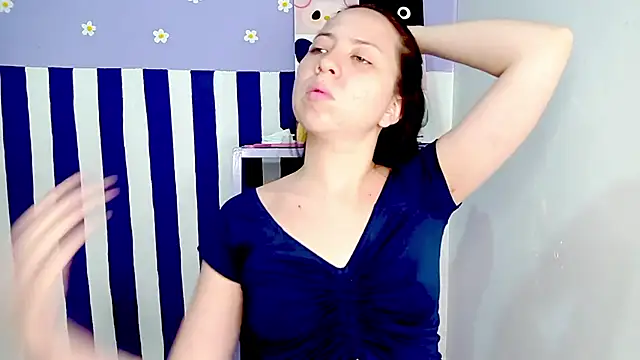 PetiteIvoryQueen19 online show from April 14, 2026, 5:23 am