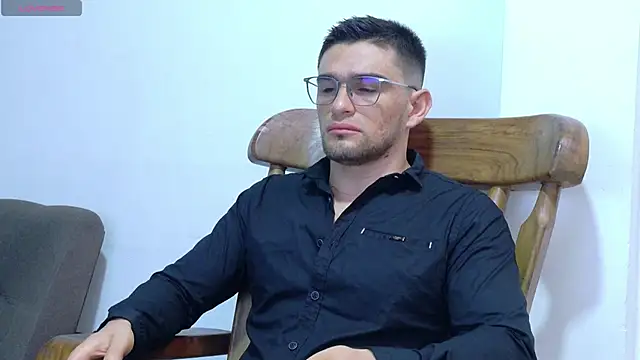 Sexy Alejandro  online show from March 26, 2026, 11:52 am