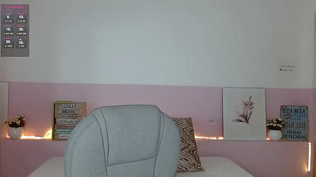 Snapshot of adhara_cortez chatting on December 14, 2024, 12:01 am adhara cortez online show from December 14, 2024, 12:01 am