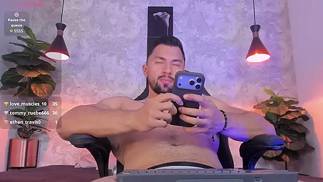 Regan   online show from February 12, 2026, 2:22 am