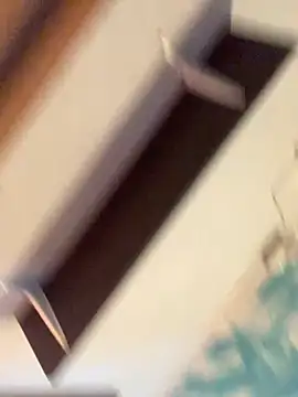 kioluy online show from September 21, 2025, 3:06 pm