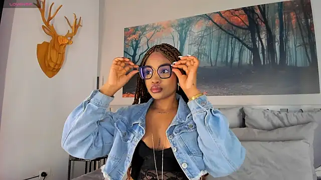 AriaFoster online show from November 17, 2025, 4:16 am